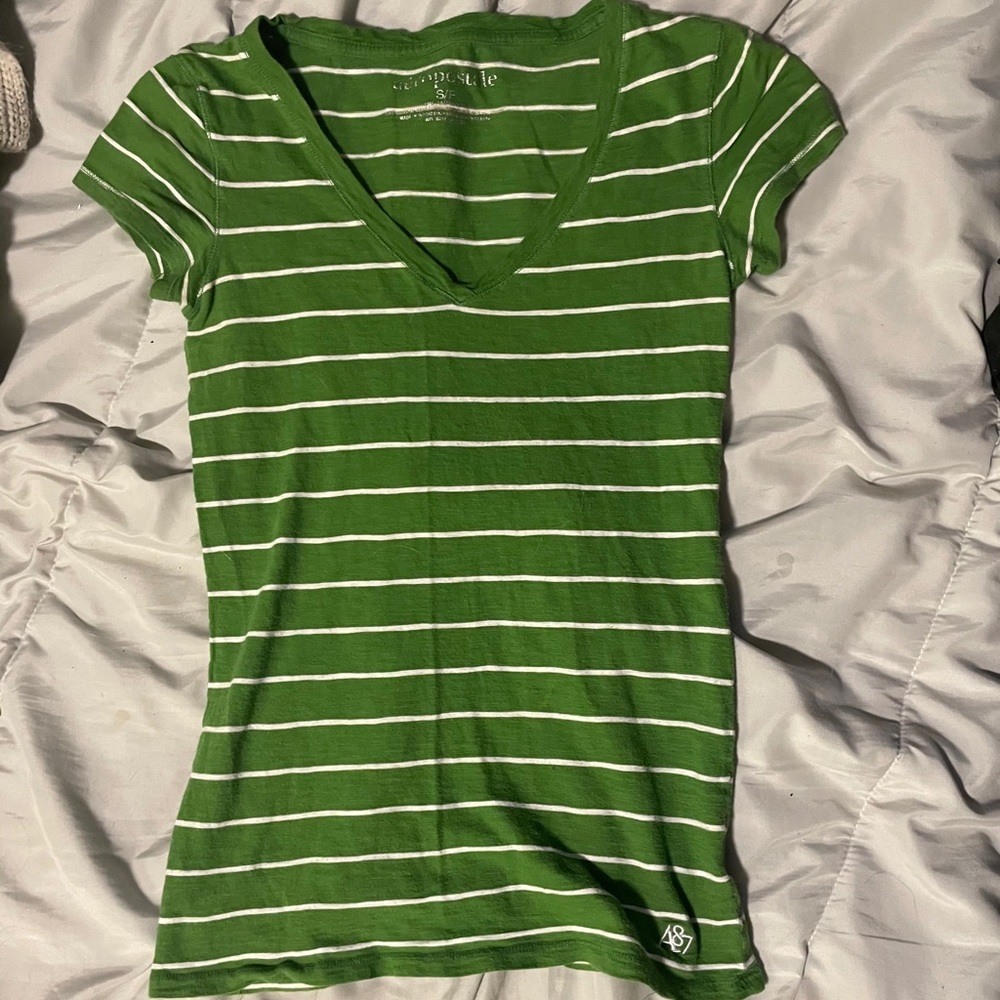 Tee shirt